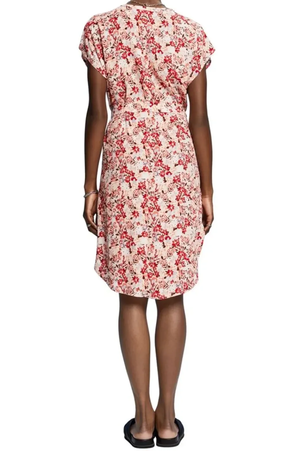 Esprit Kleid mit Gürtel und Crêpe-Effekt rosa S23 043EE1E303