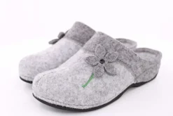 Fuß Bequem Damen Hausschuh Pantolette Blumen-Detail grün, grau S23 203/01