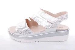 Fußbequem Damen Sandale Wechselfußbett metallisch glänzend weiß S13 10201
