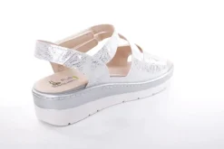Fußbequem Damen Sandale Wechselfußbett metallisch glänzend weiß S13 10201