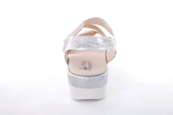 Fußbequem Damen Sandale Wechselfußbett metallisch glänzend weiß S13 10201