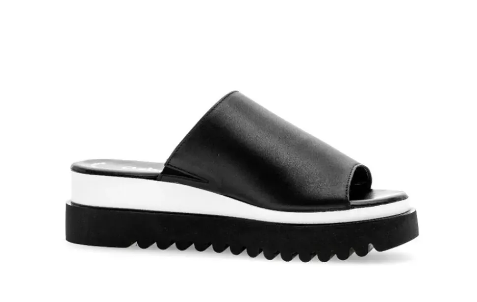 Gabor Damen Pantolette Leder Sägezahnsohle schwarz S14 44.613.27