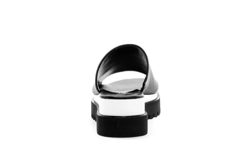 Gabor Damen Pantolette Leder Sägezahnsohle schwarz S14 44.613.27
