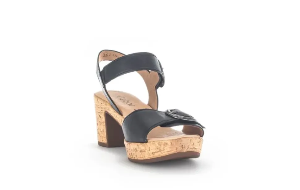 Gabor Plateau Sandale schwarz S13 24.764.27