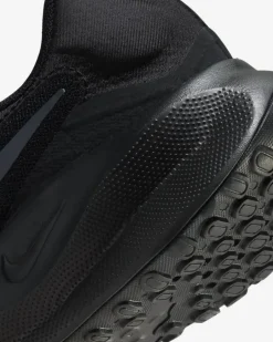 Nike Revolution 7 schwarz FB2207