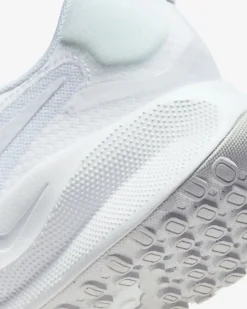 Nike Revolution 7 weiss FB2208