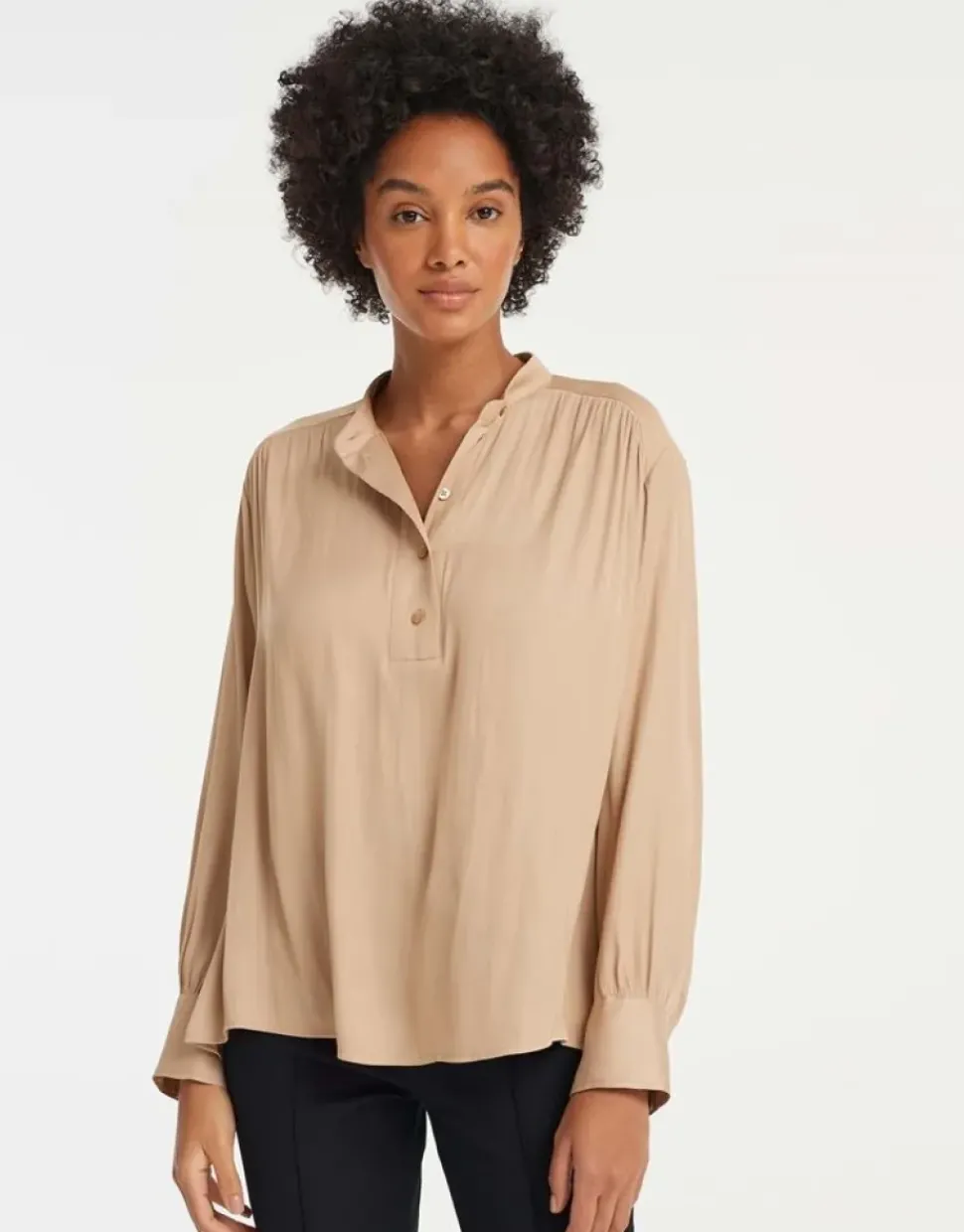 OPUS Bluse Fogeta schimmernd weite Silhouette beige S22 1012439415147