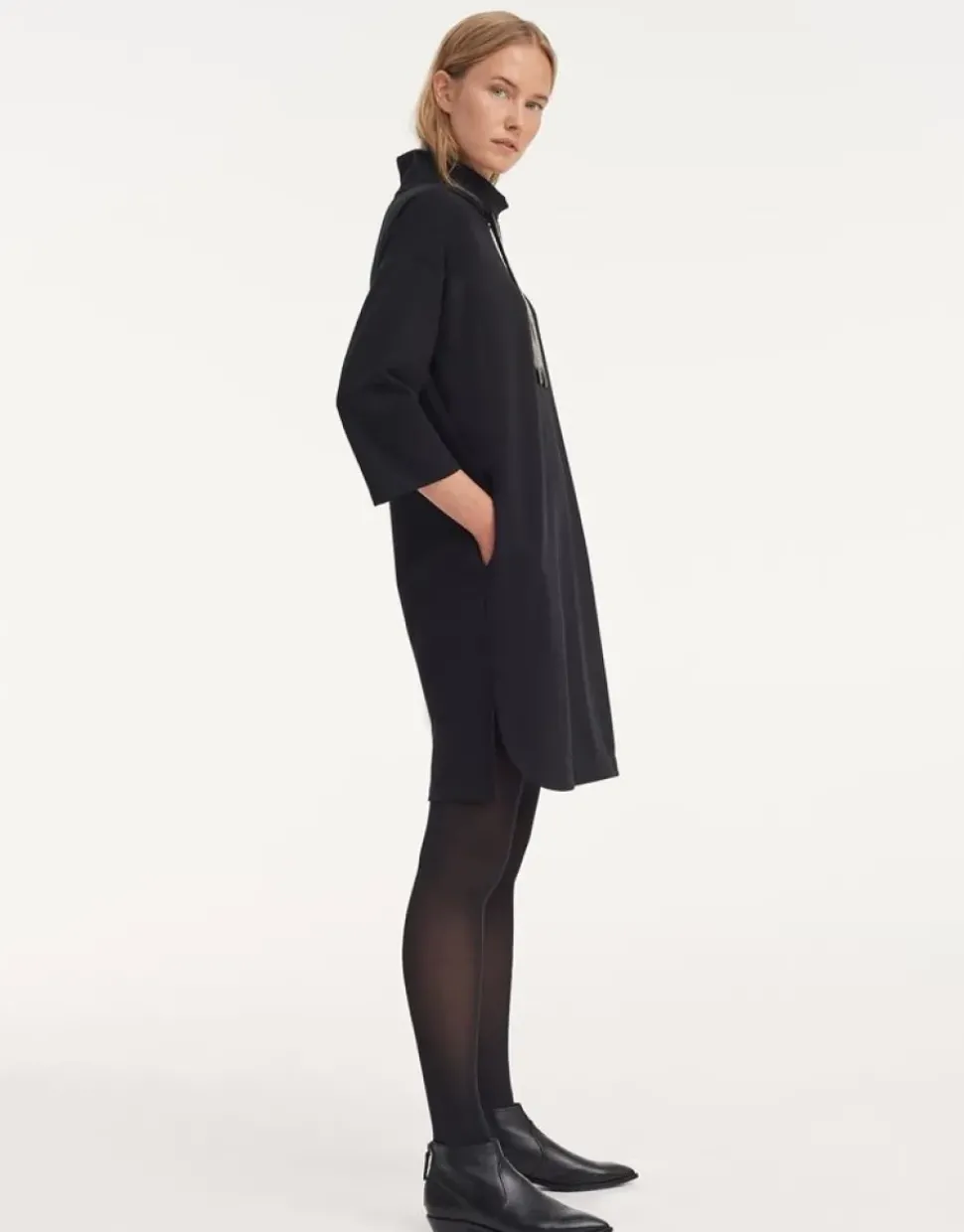 OPUS Jerseykleid Wameli Eingriffstaschen Turtleneck schwarz S21 248299443
